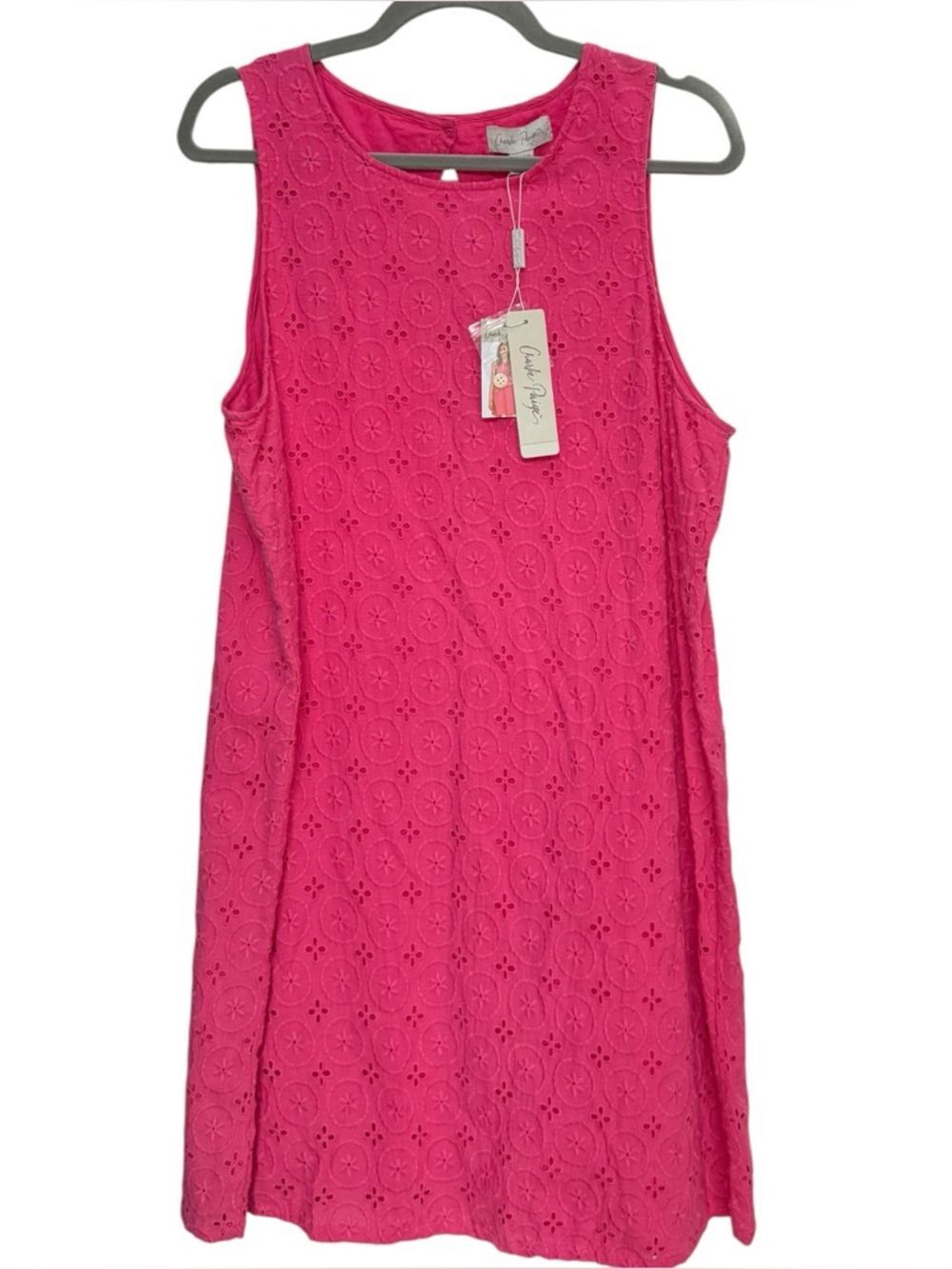 Charlie Paige Pink Floral Eyelet Sleeveless Key Hole Back Shift Dress. NEW.